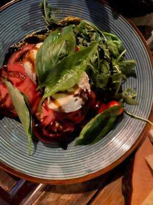 Nicki's Mommsen Caffe