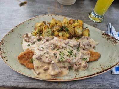 Pauline Im Europagarten