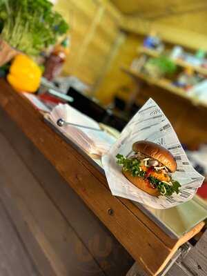 Superheldenburger Chemnitz Inh. Amir Hossein Einali