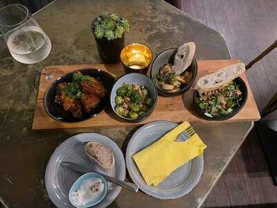 Taparazzi Restaurant