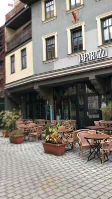 Taparazzi Restaurant