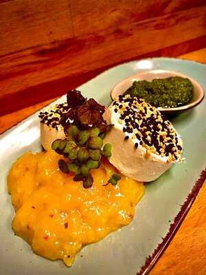 Taparazzi Restaurant