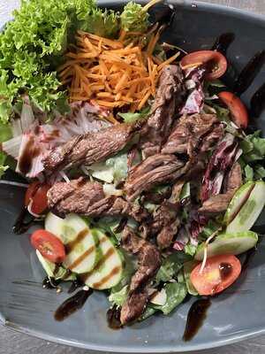 Nokx Bar & Restaurant