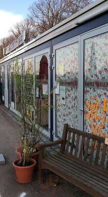 Café Rosengarten Im Elbauenpark