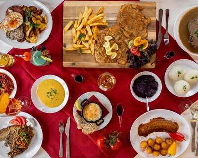 HÖbi - HÖnbacher Bierstube & Garten