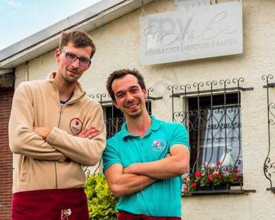 HÖbi - HÖnbacher Bierstube & Garten