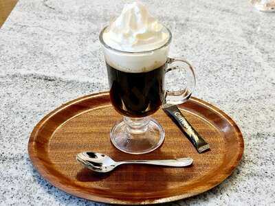 1897 - Kaffeehaus & Genussort An Der Oper