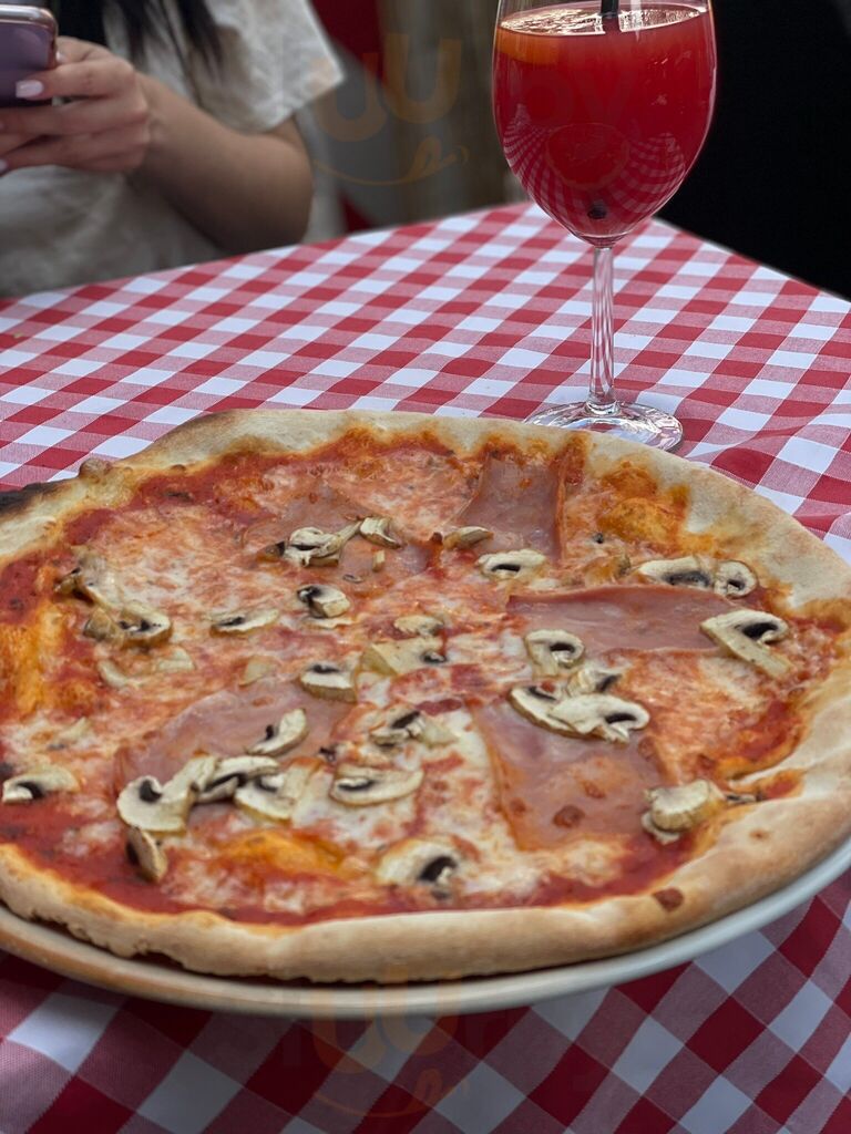 Trattoria Lafamiglia