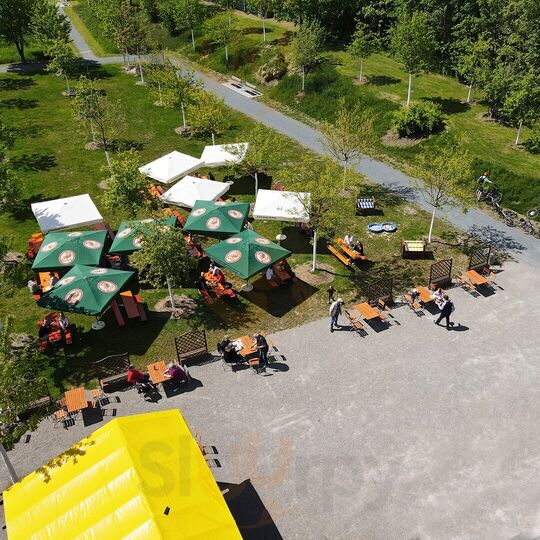 Biergarten Im Hubland