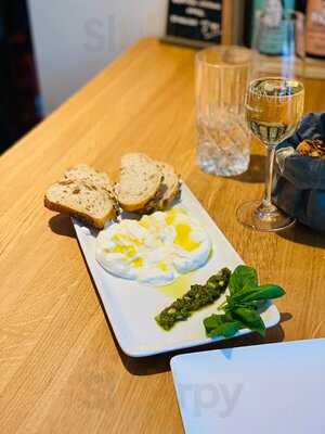 Momo Café / Bar / Wein