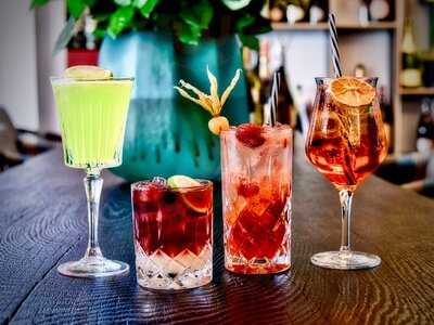 Lounge 1 - The Place To Be