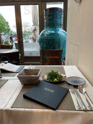 Neshan Persische Küche