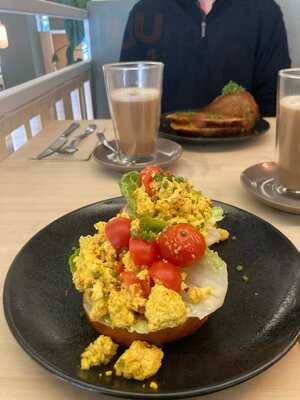 Vhy! - In Plants We Trust