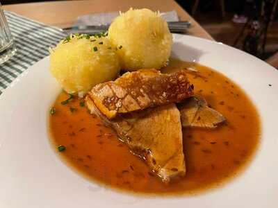 Antons - Gasthaus & Kastaniengarten