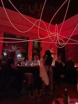 Kink Bar & Restaurant