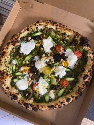 Nineofive Neapolitanische Pizza & Wein