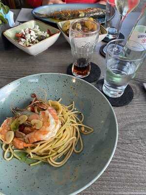 Plaza Restaurant & Bar