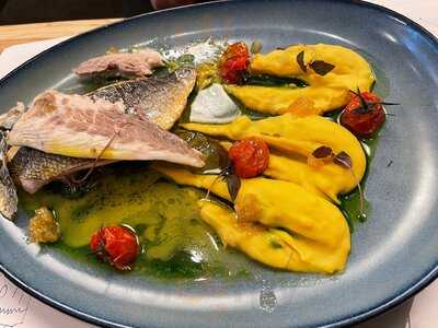 Plaza Restaurant & Bar