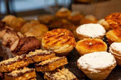 Auf Die Hand - Olivaer Platz