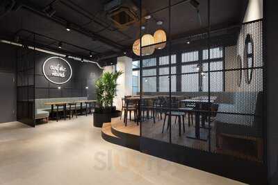 Auf Die Hand - Olivaer Platz