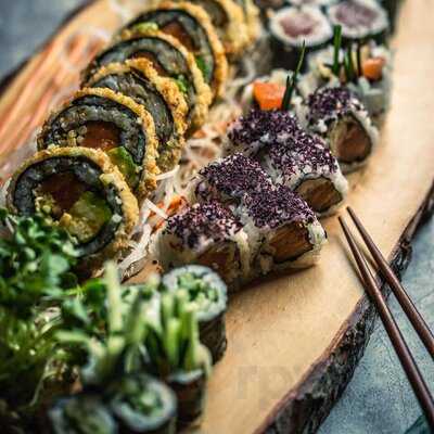 Michiko - Asian Dining & Sushi Lounge