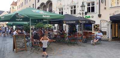 Dubliner Irish Pub & Restaurant