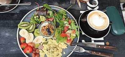 Vierundvierzigquadratmeter