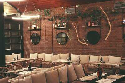 Olympia Bar & Restaurant