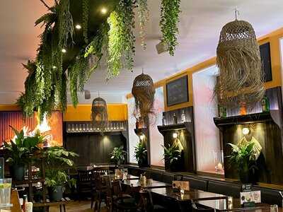 El Chapo Bar & Grill