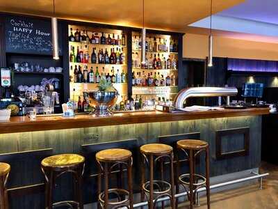 El Chapo Bar & Grill