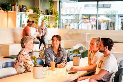 Dailys Juice Bar & Kitchen