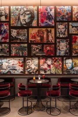 Oben Restaurant & Skybar