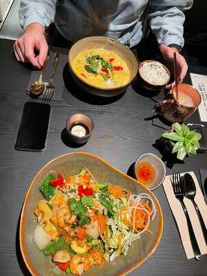 Crazy Asian Taste / Ricebrothers