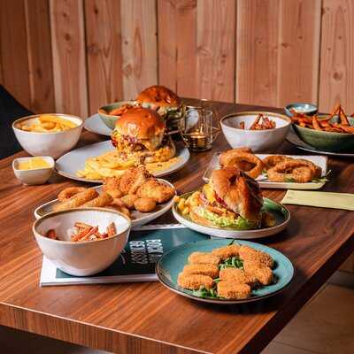 Burgerpark Café & Bar