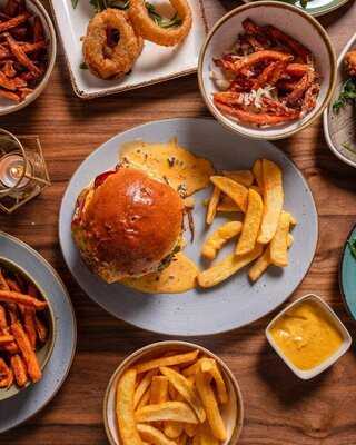 Burgerpark Café & Bar