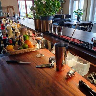 Mischbatt'rie - Bar Und Café