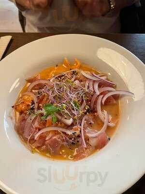 Schmock Bar & Restaurant