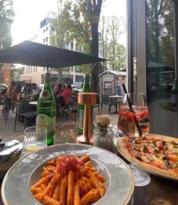 Bono Restaurant & Bar