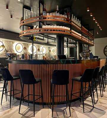 Bono Restaurant & Bar