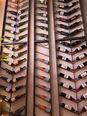 Monrive Brasserie & Interieurdesign