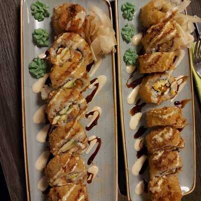 Lucky Neko - Sushi, Bowls & More