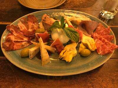 L'onore Ristorante E Pizzeria