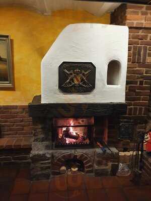 Adria Taverne Wein Bar