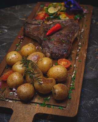 Wilhelm's Restaurant & Bar