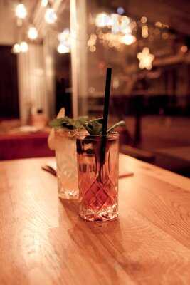 Opa Adam - Kiez & Küche