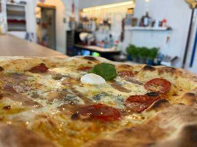 Strombolicchio La Pizza