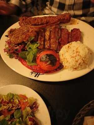 Hatay Ocakbasi Holzkohlegrill Restaurant - Inhaber Burak Efe Bekler