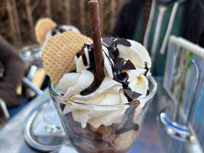 EiscafÉ Mario Gelato