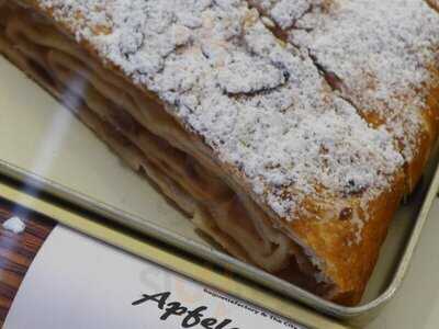 Baguettefactory & The City Cupcakes