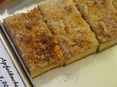 Baguettefactory & The City Cupcakes